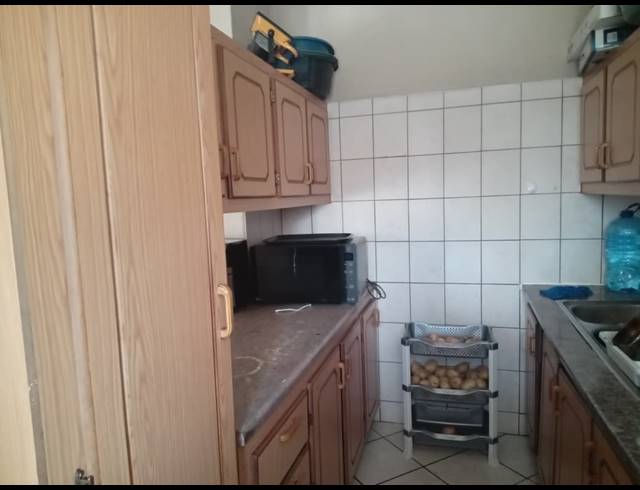 3 BEDROOM APARTMENT FOR SALE IN RUSTENBURG CENTRAL